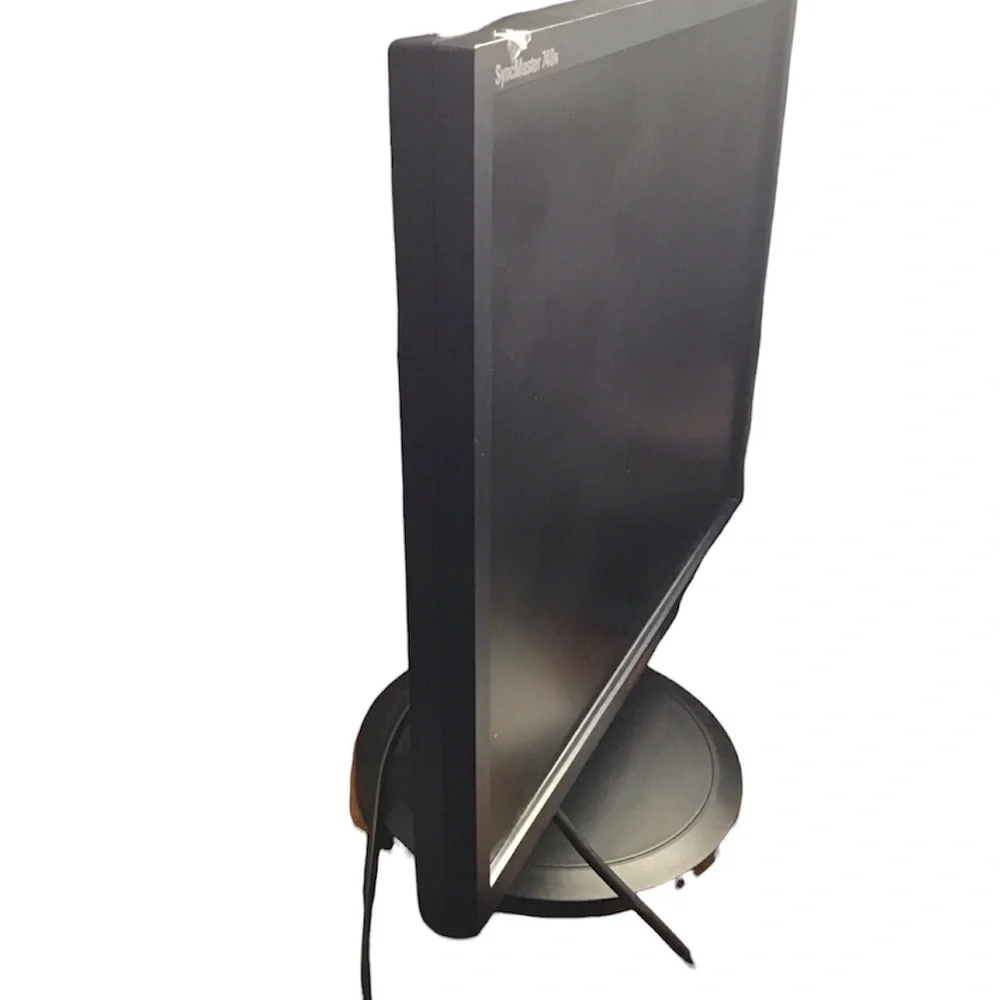 Samsung 943N Monitor